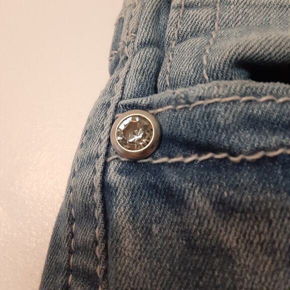 Stella In Dreams Women's Mid Rise Boot Cut Jeans Embroidered Size 1/25 - Picture 3 of 11